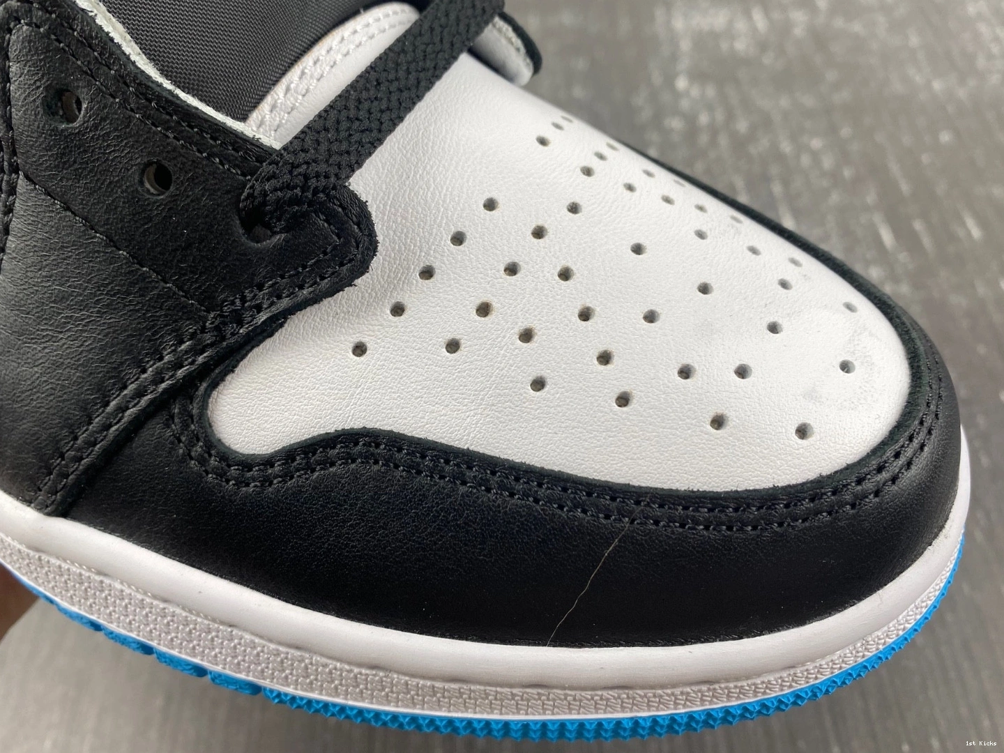 Retro - CZ0790-104 1 Low OG UNC Jordan 0424